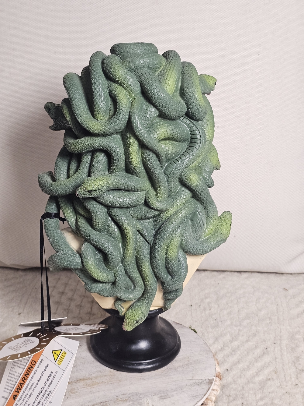 Medusa Bust Hair Sculpture - Green Decorative Hair Figurine Led Halloween - Picture 7 of 10